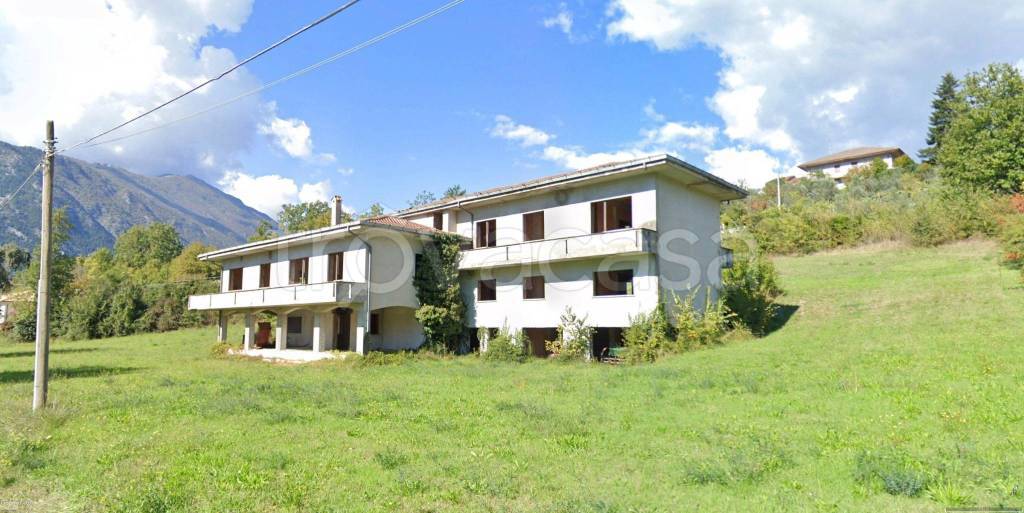 casa indipendente in vendita a Sora