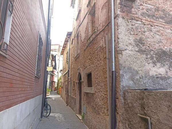 casa indipendente in vendita a Sora