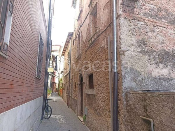 casa indipendente in vendita a Sora