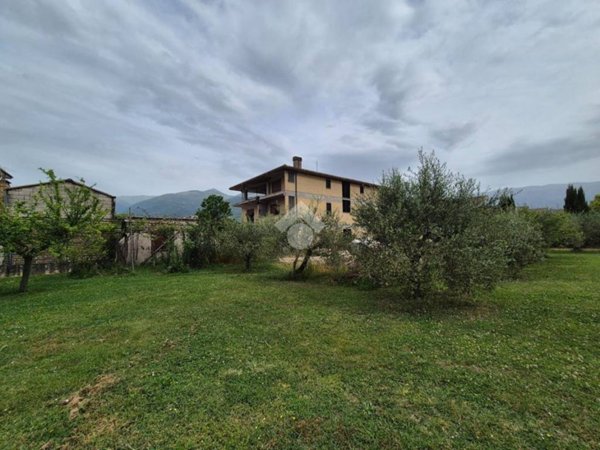 casa indipendente in vendita a Sora