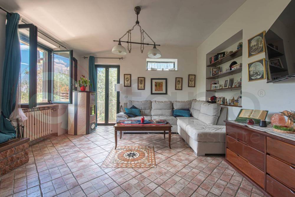casa indipendente in vendita a Sora