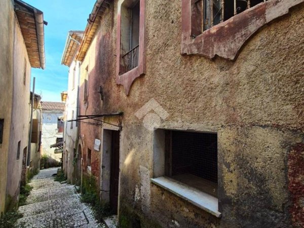 intera palazzina in vendita a Sora