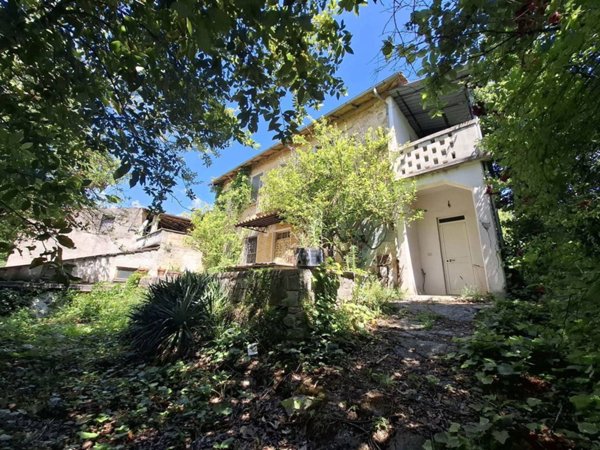 casa indipendente in vendita a Sora