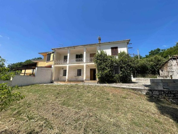 casa indipendente in vendita a Sora