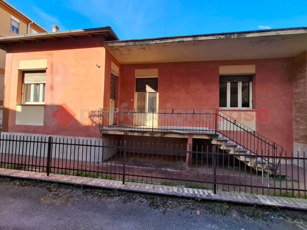 casa indipendente in vendita a Sora