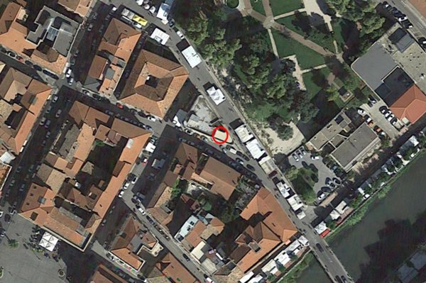 locale commerciale in vendita a Sora