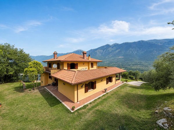 casa indipendente in vendita a Sora