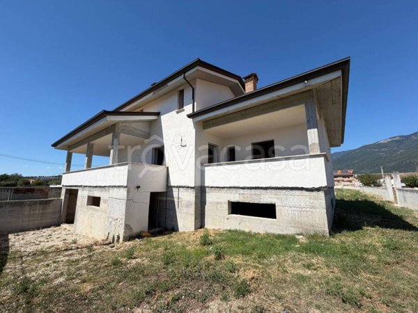 casa indipendente in vendita a Sora