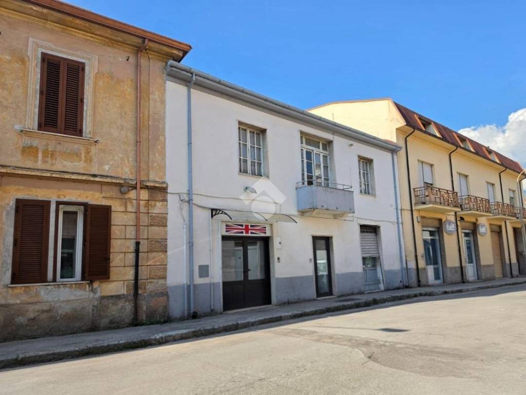 intera palazzina in vendita a Sora