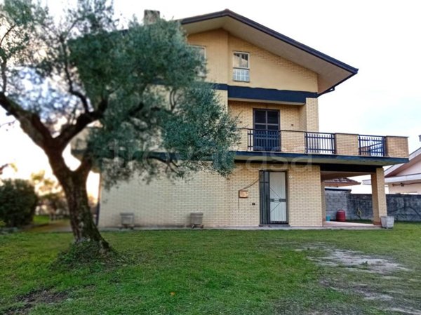villa in vendita a Strangolagalli