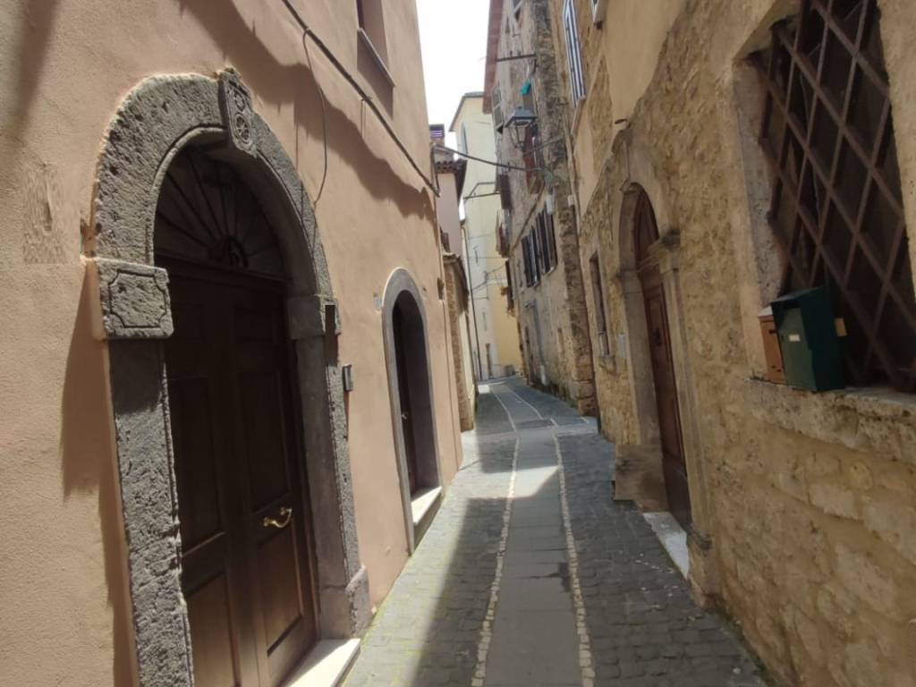 casa indipendente in vendita a Strangolagalli