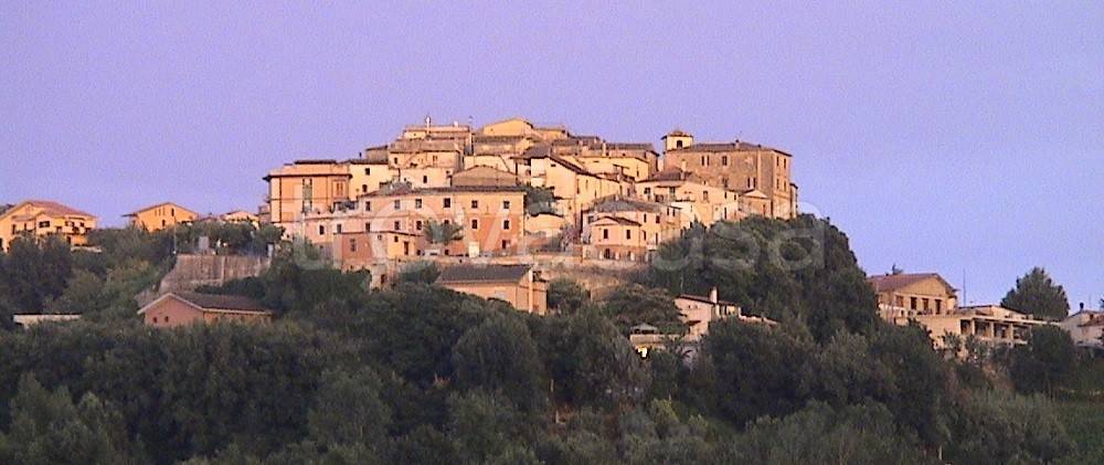 casa indipendente in vendita a Strangolagalli