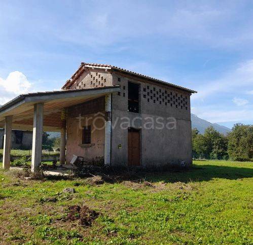 casa indipendente in vendita a Supino