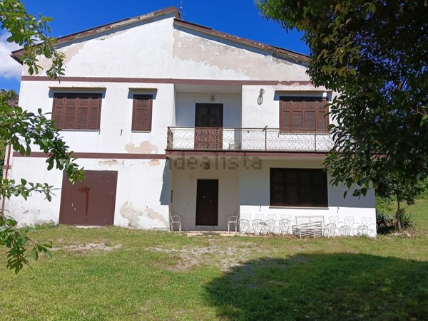 casa indipendente in vendita a Supino