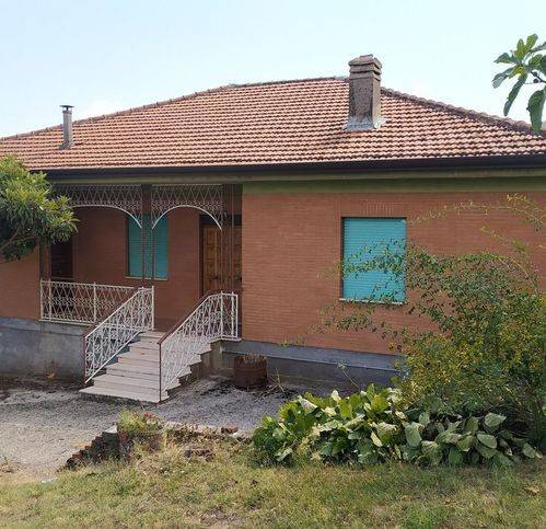 casa indipendente in vendita a Supino