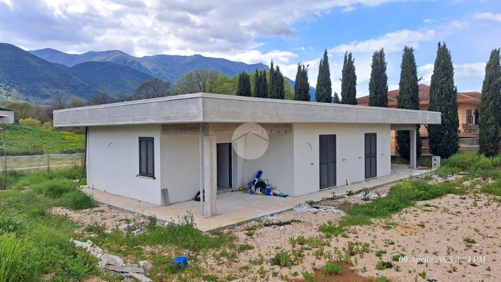 casa indipendente in vendita a Supino