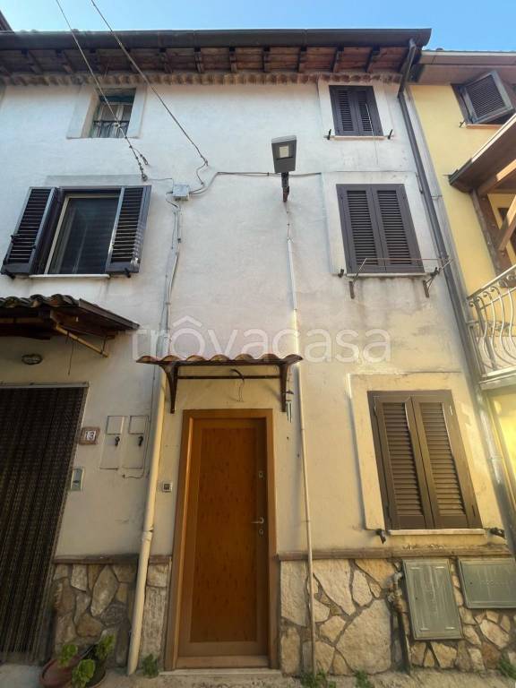 casa indipendente in vendita a Supino