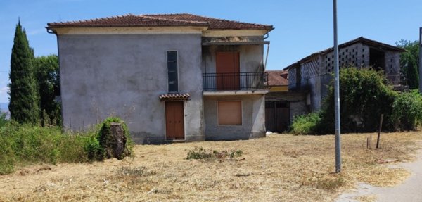 casa indipendente in vendita a Supino