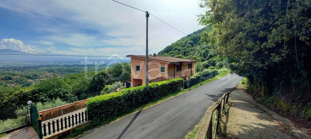 casa indipendente in vendita a Supino