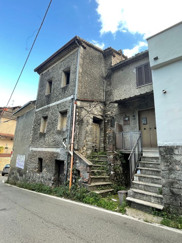 casa semindipendente in vendita a Supino