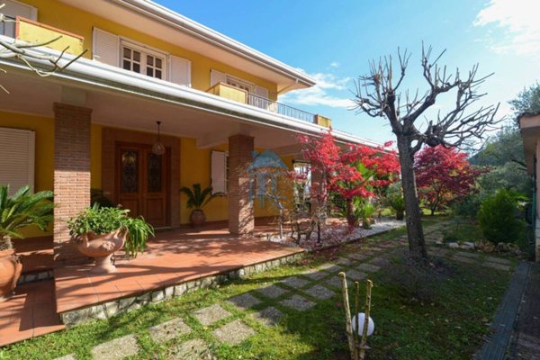 casa indipendente in vendita a Supino