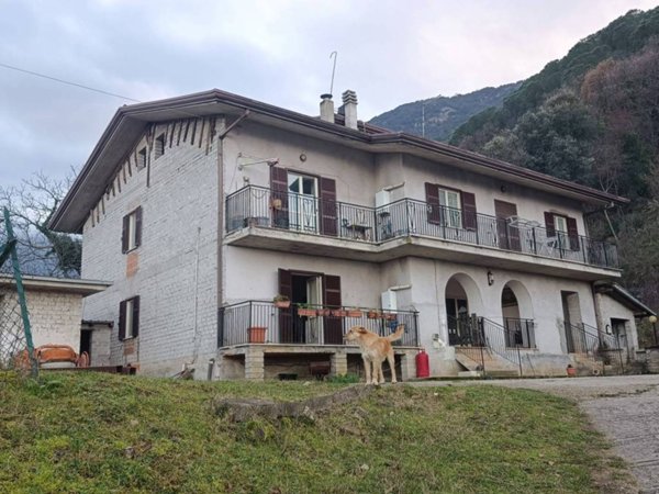 casa indipendente in vendita a Supino in zona Ortelle