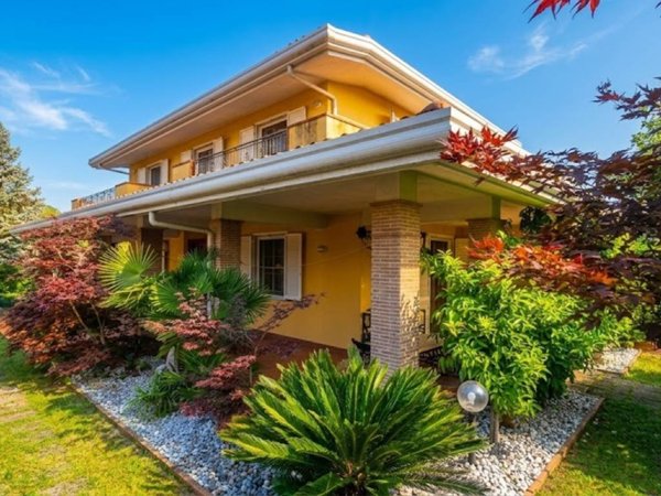 casa indipendente in vendita a Supino