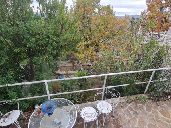 casa indipendente in vendita a Torre Cajetani