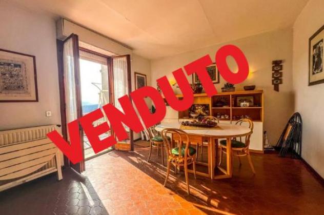 casa indipendente in vendita a Torre Cajetani