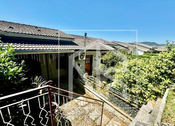 casa indipendente in vendita a Torre Cajetani