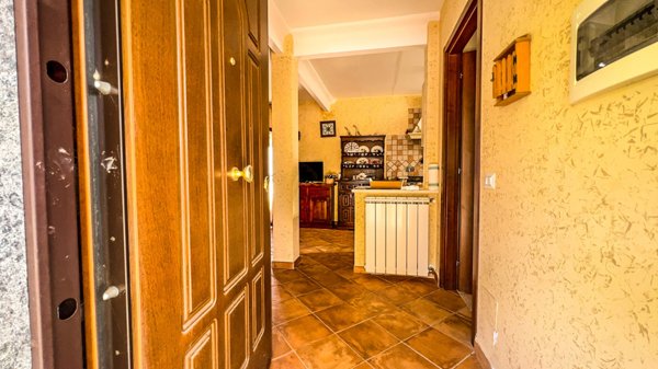 casa indipendente in vendita a Torre Cajetani