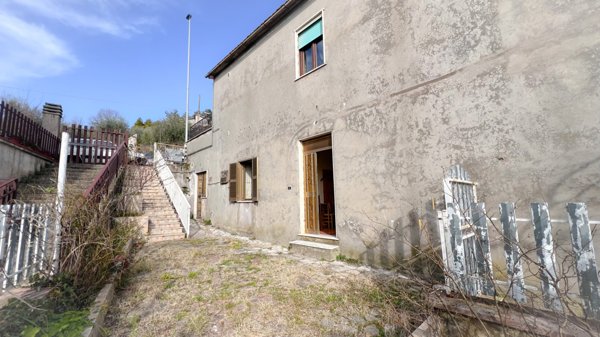 appartamento in vendita a Torre Cajetani