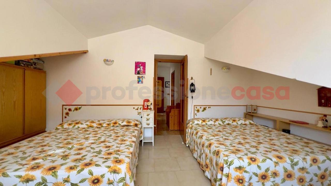 casa indipendente in vendita a Torre Cajetani