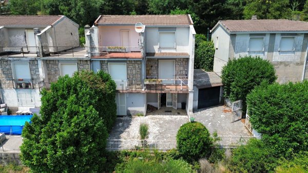 casa indipendente in vendita a Torre Cajetani
