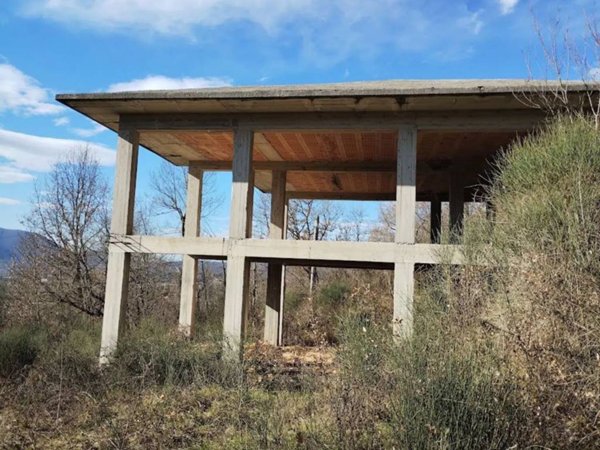 casa indipendente in vendita a Torre Cajetani
