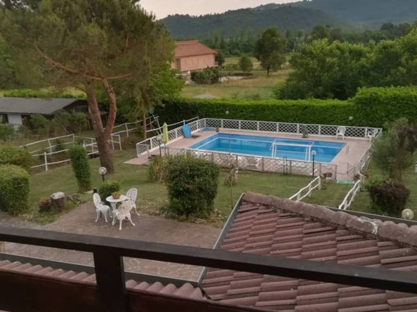 casa indipendente in vendita a Torre Cajetani