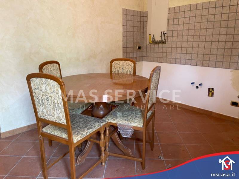 appartamento in vendita a Torre Cajetani