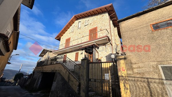 appartamento in vendita a Torre Cajetani