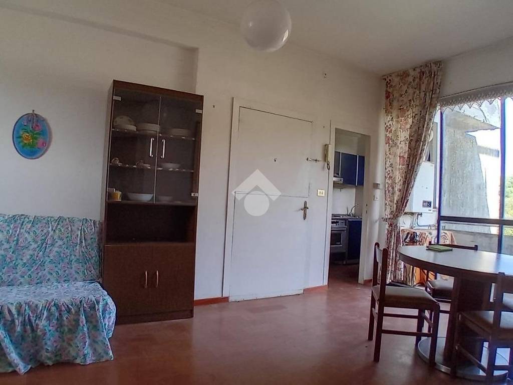 appartamento in vendita a Torre Cajetani