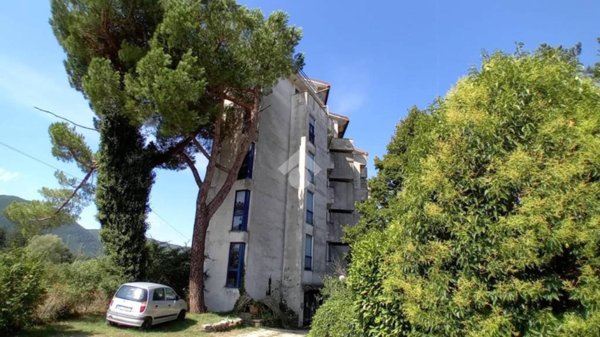 appartamento in vendita a Torre Cajetani