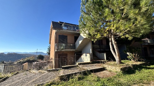appartamento in vendita a Torre Cajetani