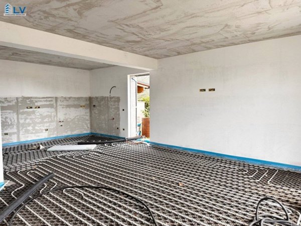 casa indipendente in vendita a Torrice