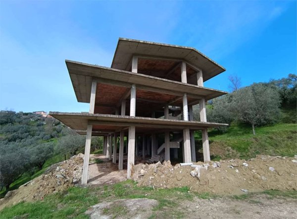 casa indipendente in vendita a Torrice