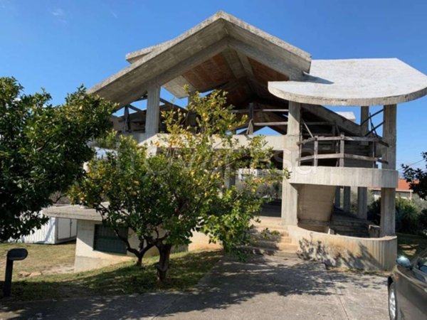casa indipendente in vendita a Torrice
