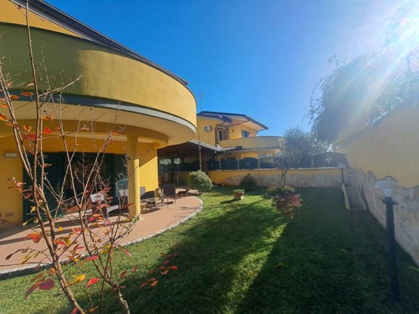 casa indipendente in vendita a Torrice