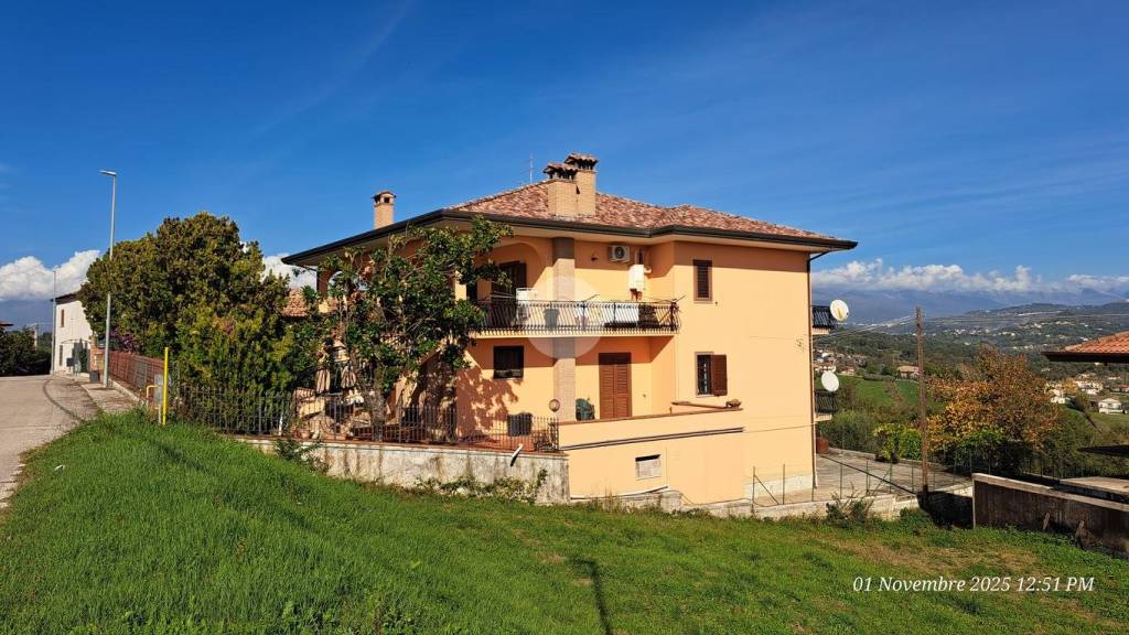 casa indipendente in vendita a Torrice