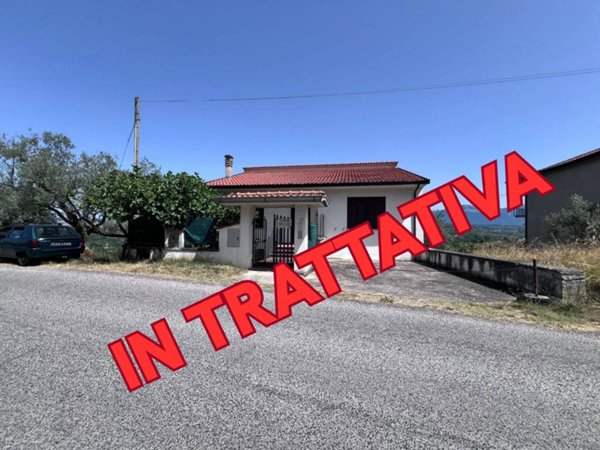 casa indipendente in vendita a Torrice