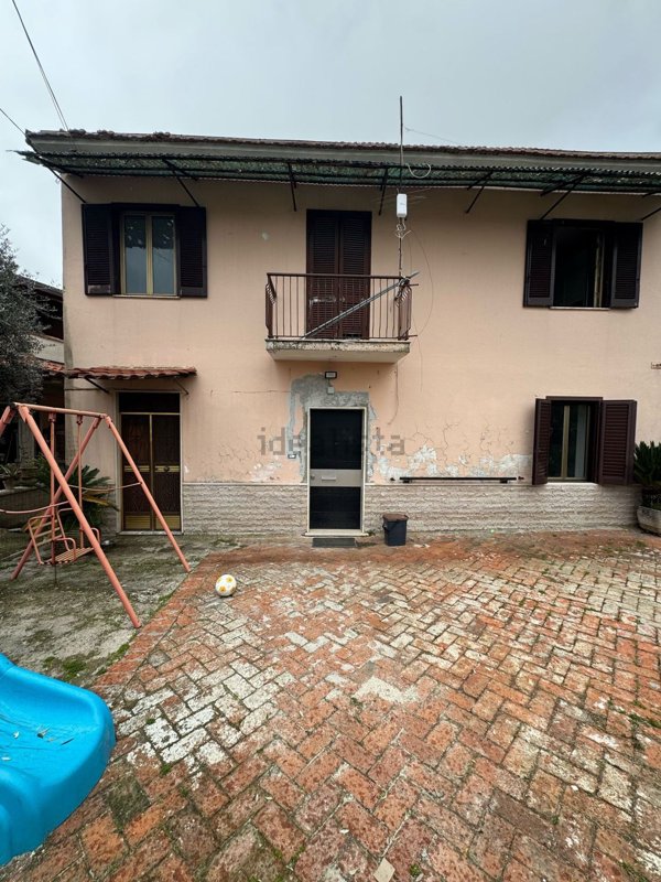 casa indipendente in vendita a Torrice