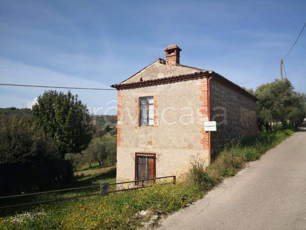 casa indipendente in vendita a Torrice