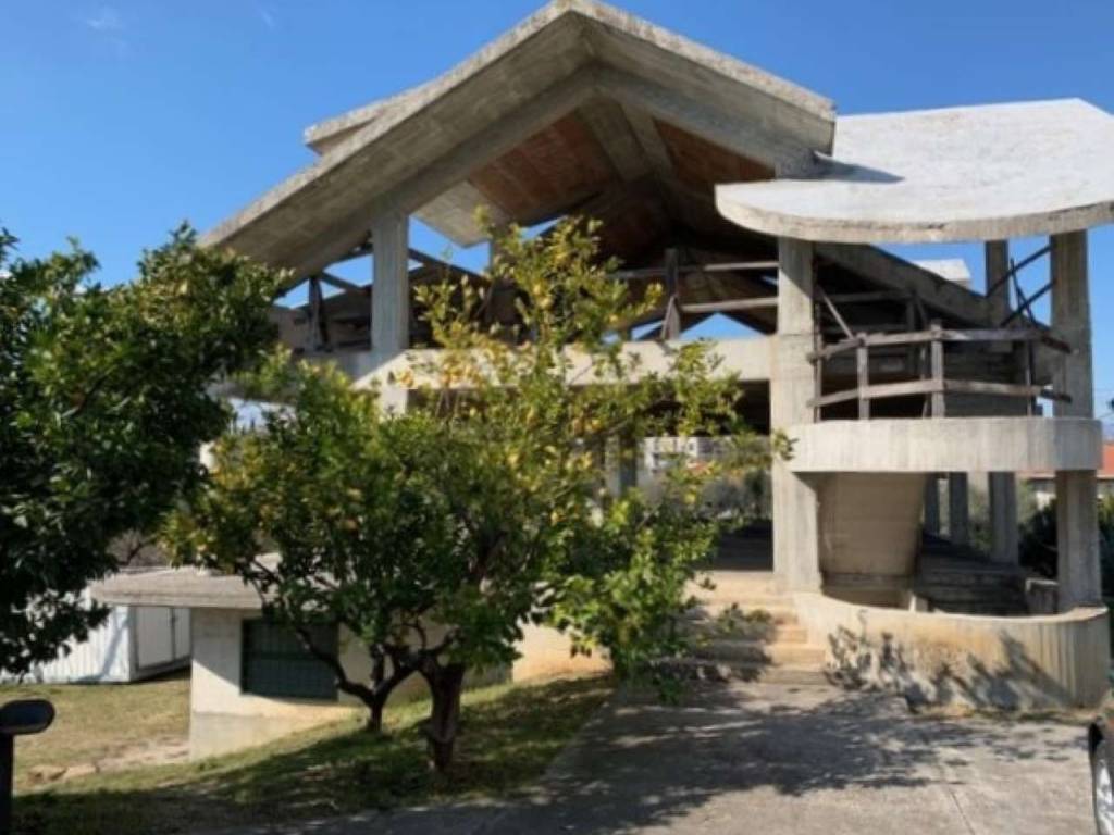 casa indipendente in vendita a Torrice